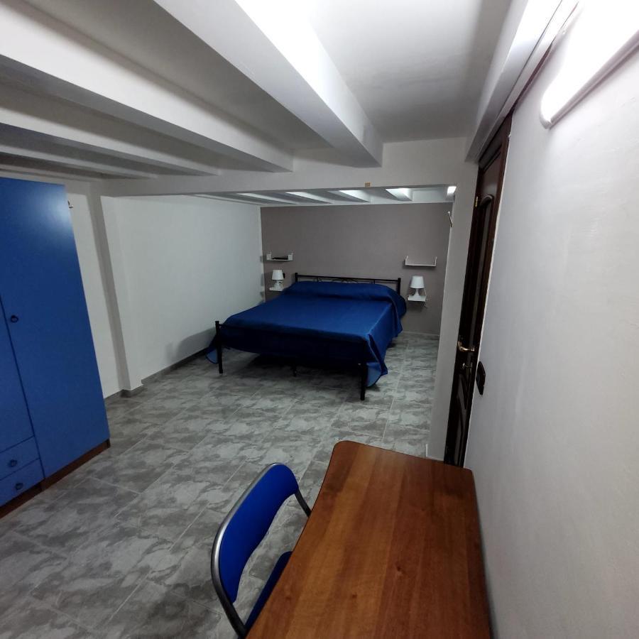 Perry Home Napoli Bagian luar foto